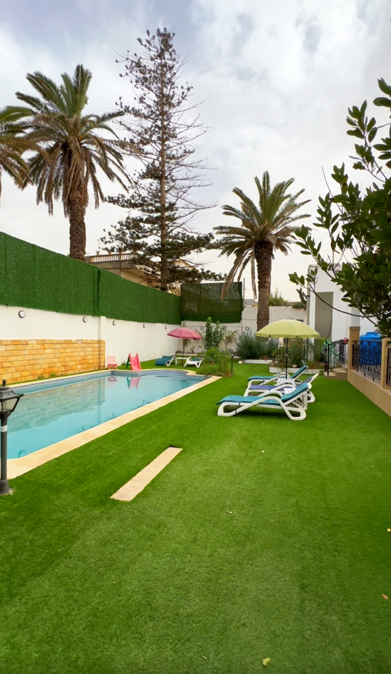 Tourist Villa with Pool - 2 Minutes from the Beach