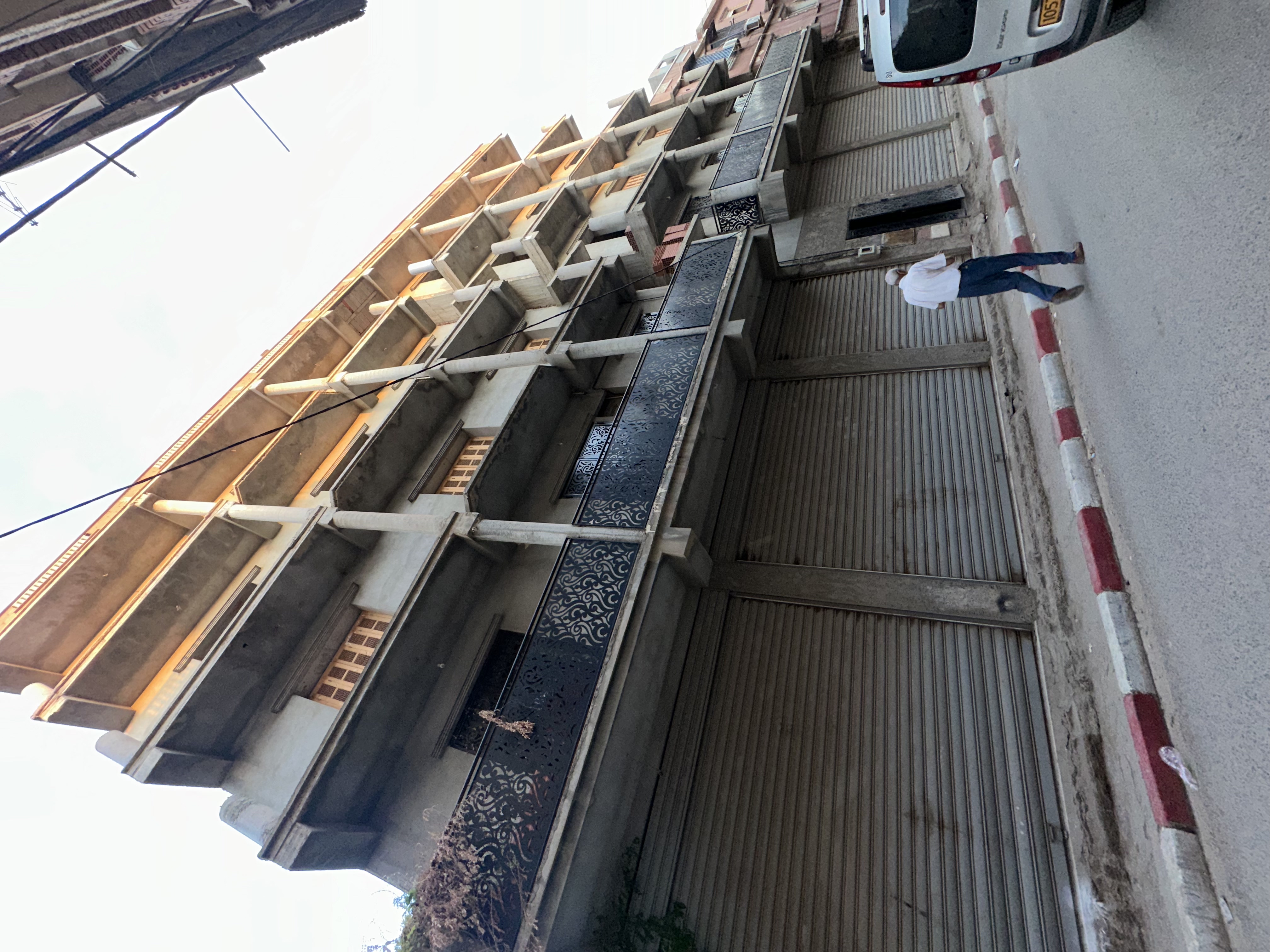 Investment Building R+5 - 18 Apartments + 12 Commercial Units