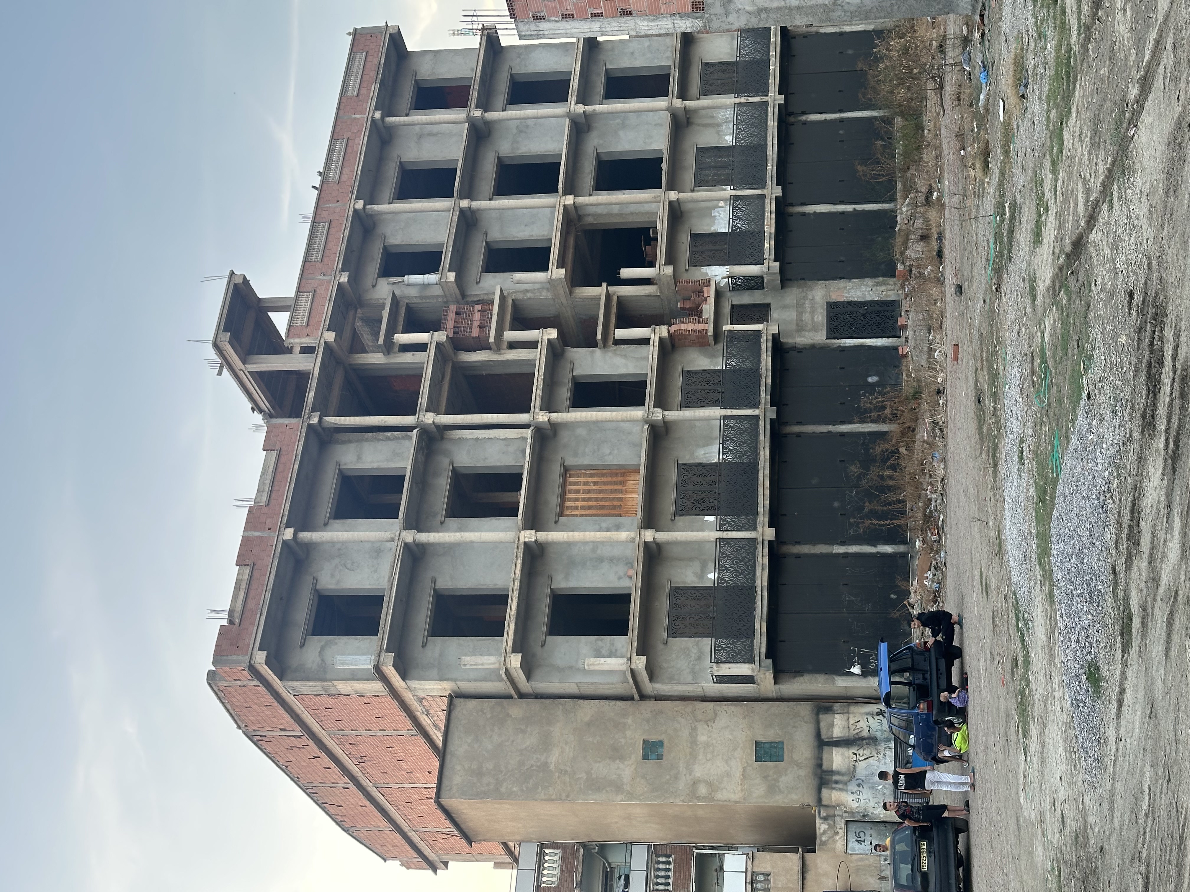 Investment Building R+5 - 18 Apartments + 12 Commercial Units