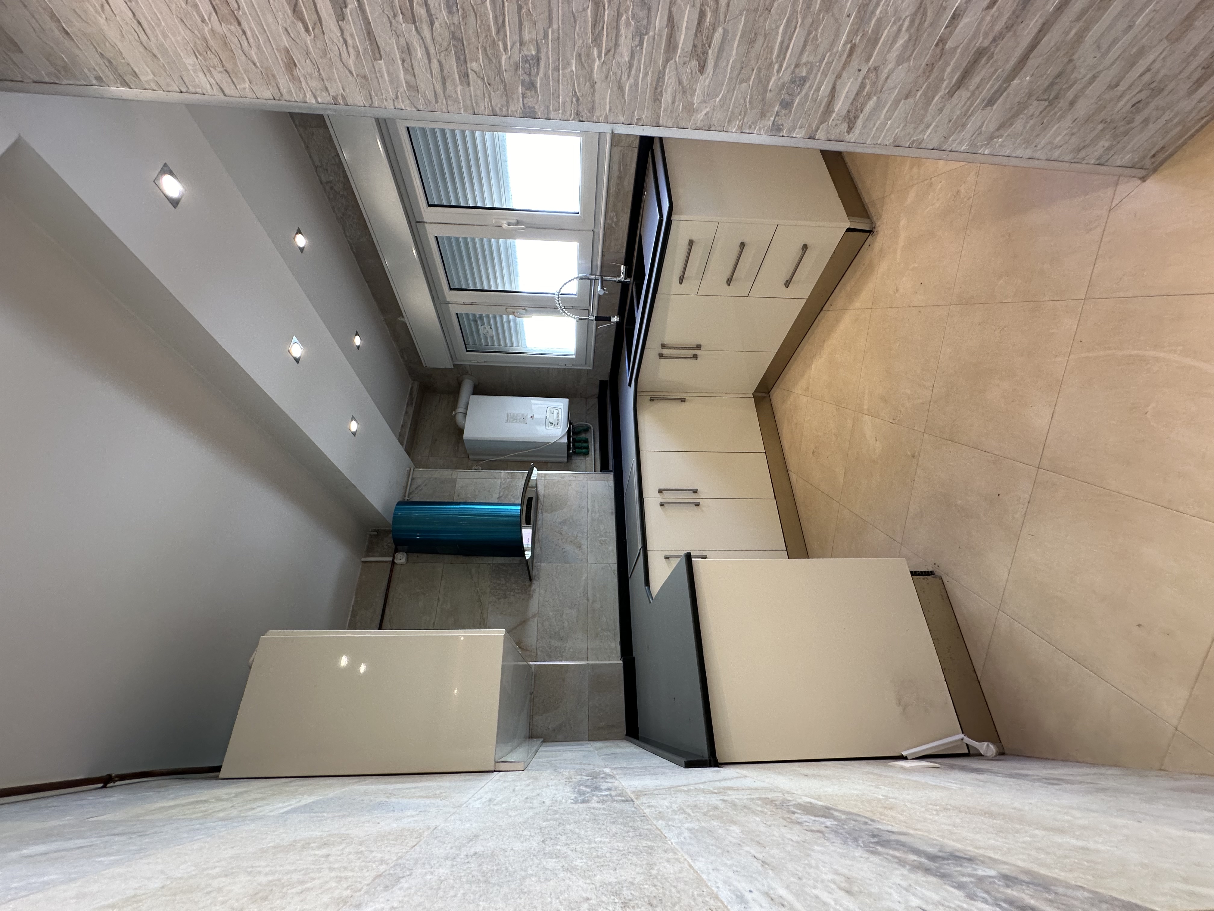 F3 Apartment