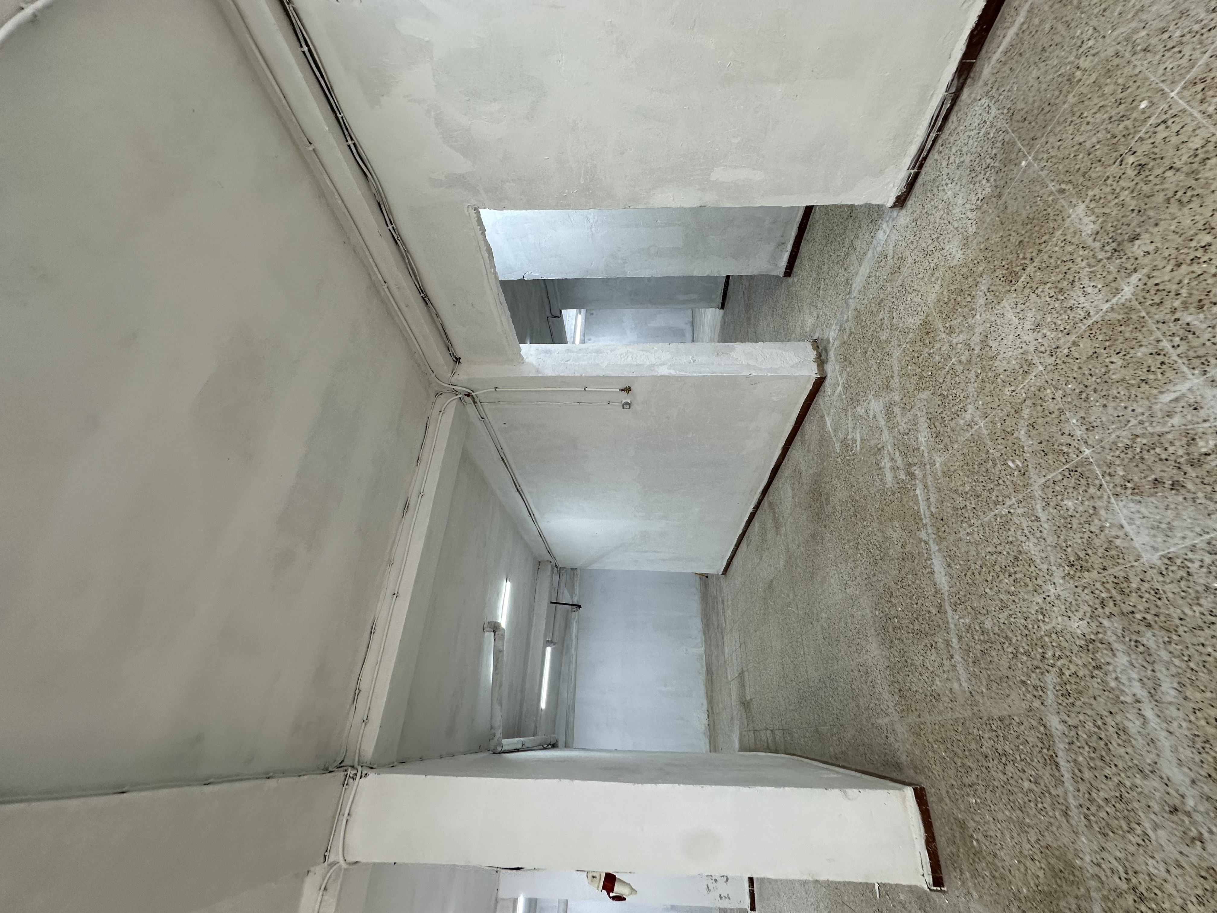 Commercial Space 340 m²