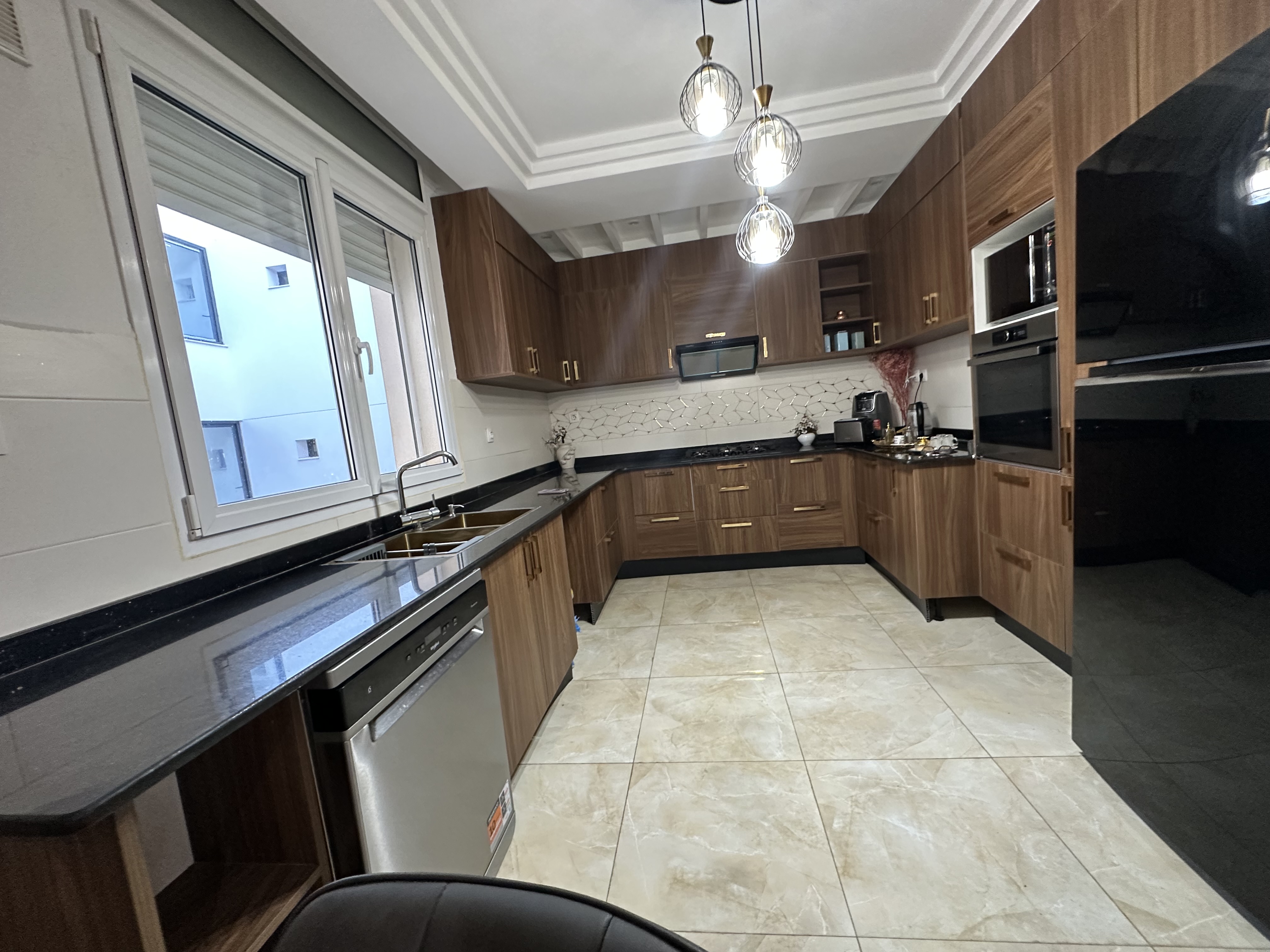 🚨 Fully equipped luxury duplex of 265 m² for sale 📍 Chéraga, Algiers | 💰 7.3 billion DZD 🇩🇿