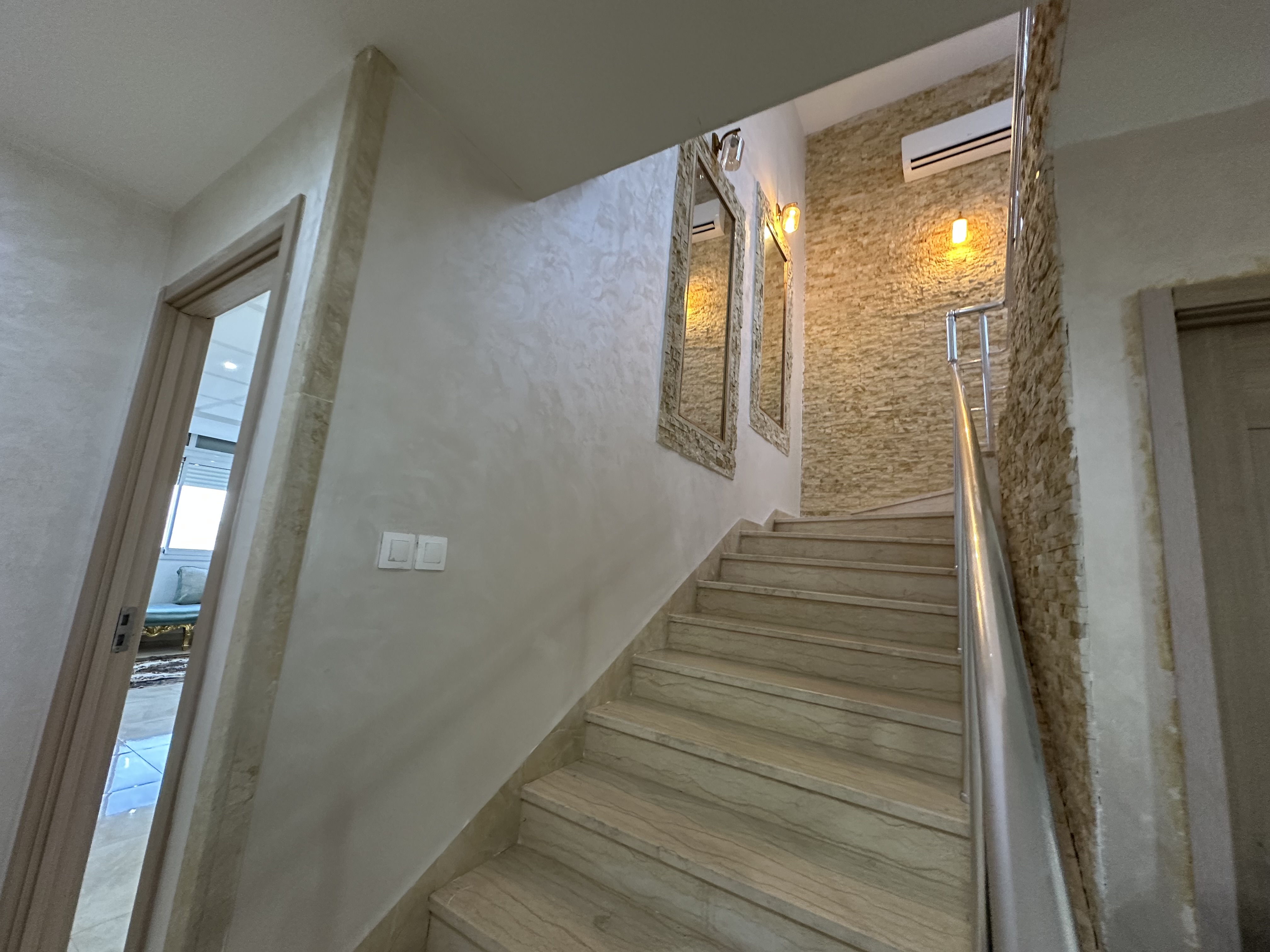🚨 Fully equipped luxury duplex of 265 m² for sale 📍 Chéraga, Algiers | 💰 7.3 billion DZD 🇩🇿