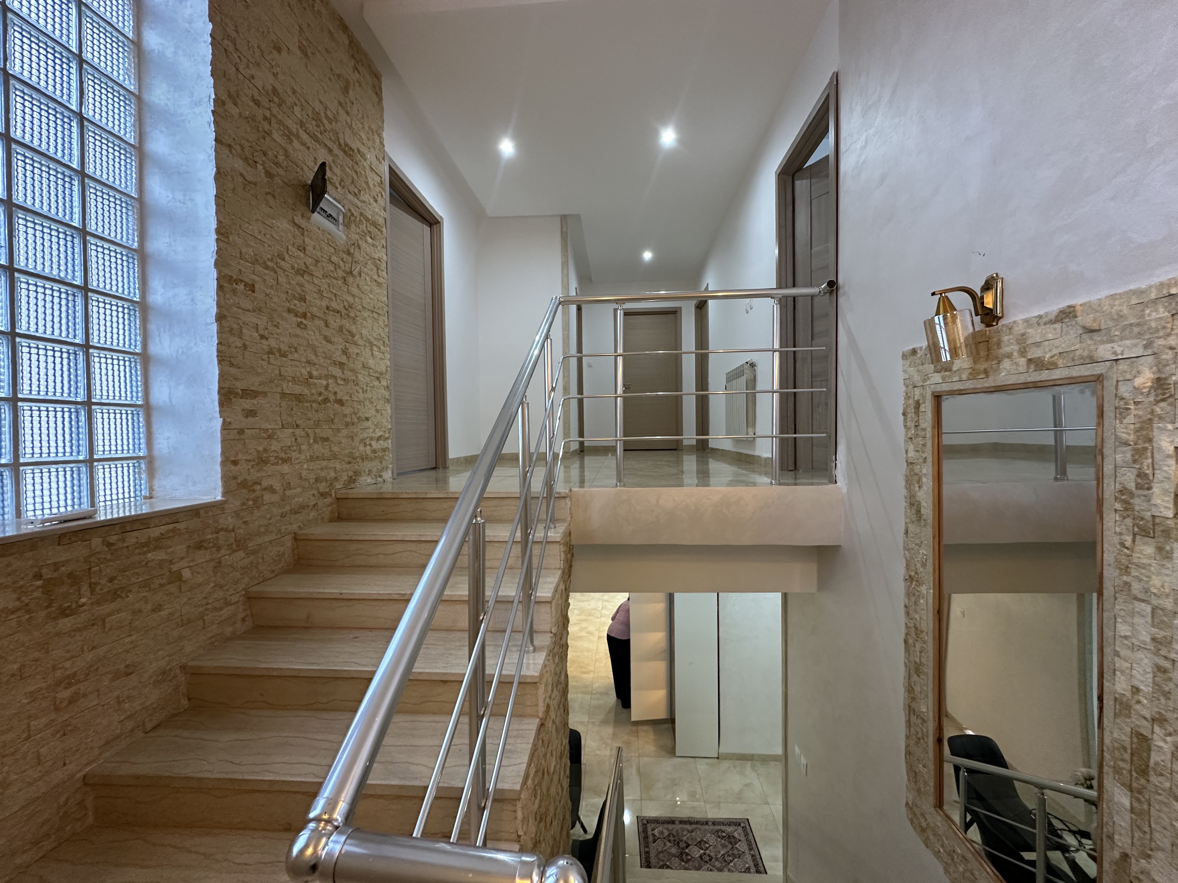 🚨 Fully equipped luxury duplex of 265 m² for sale 📍 Chéraga, Algiers | 💰 7.3 billion DZD 🇩🇿