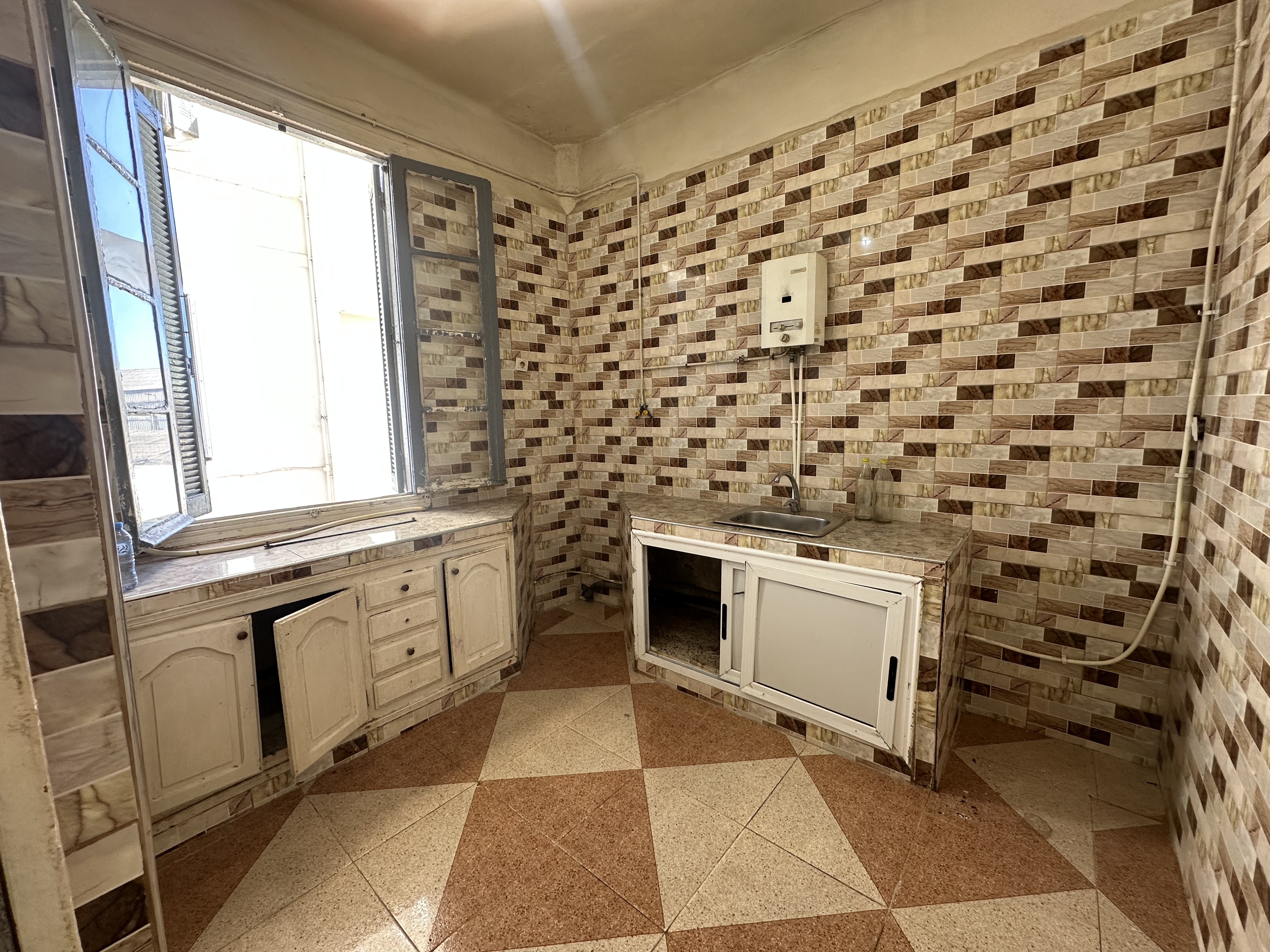 F3 Apartment for Sale 🚨 📍 Hussein Dey, Algiers | 💰 1.7 Billion DZD 🇩🇿