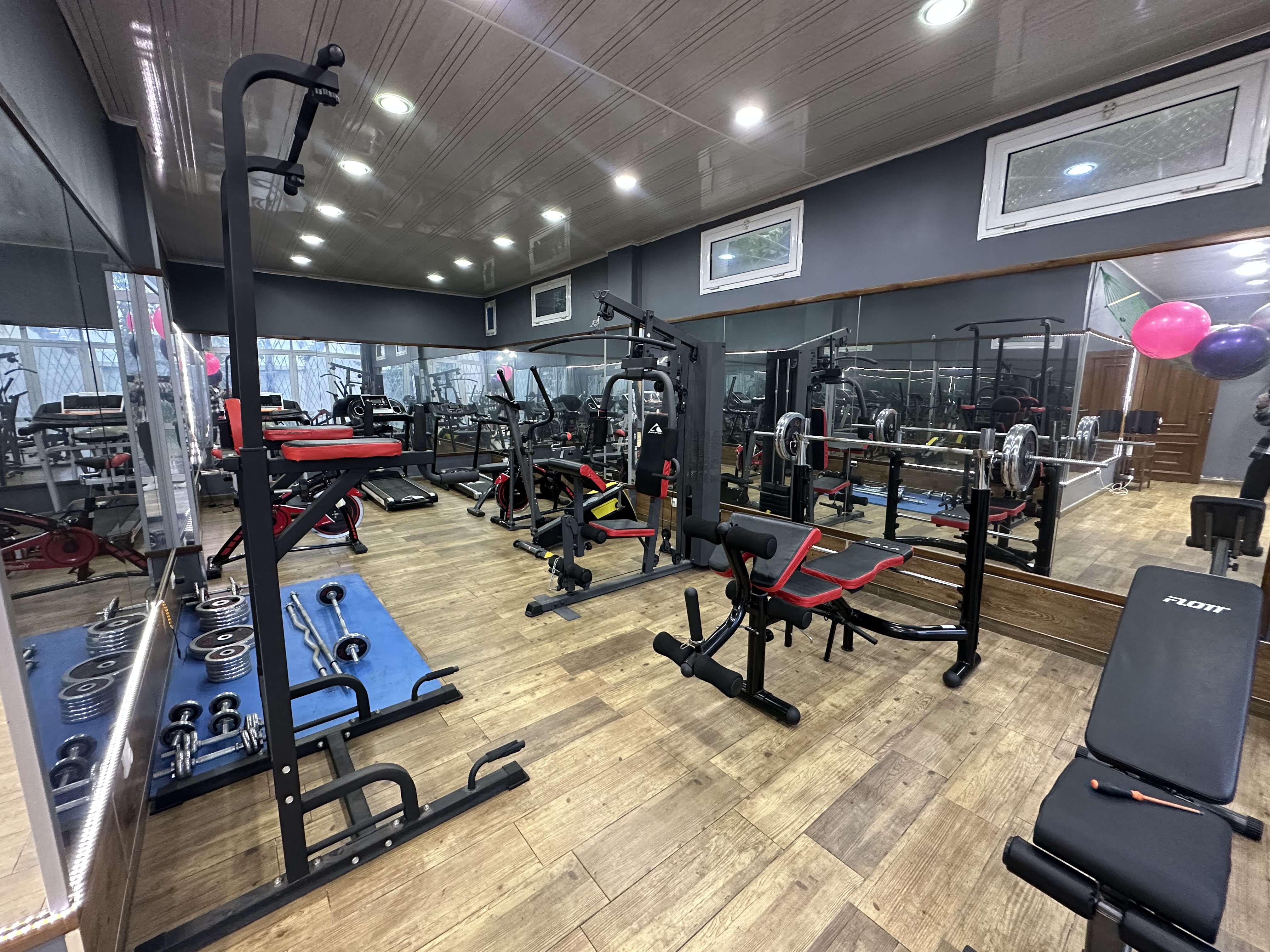 Luxury villa with heated swimming pool + gym for sale 🚨 📍 Hamadi Centre | 9.5 billion DZD 🇩🇿