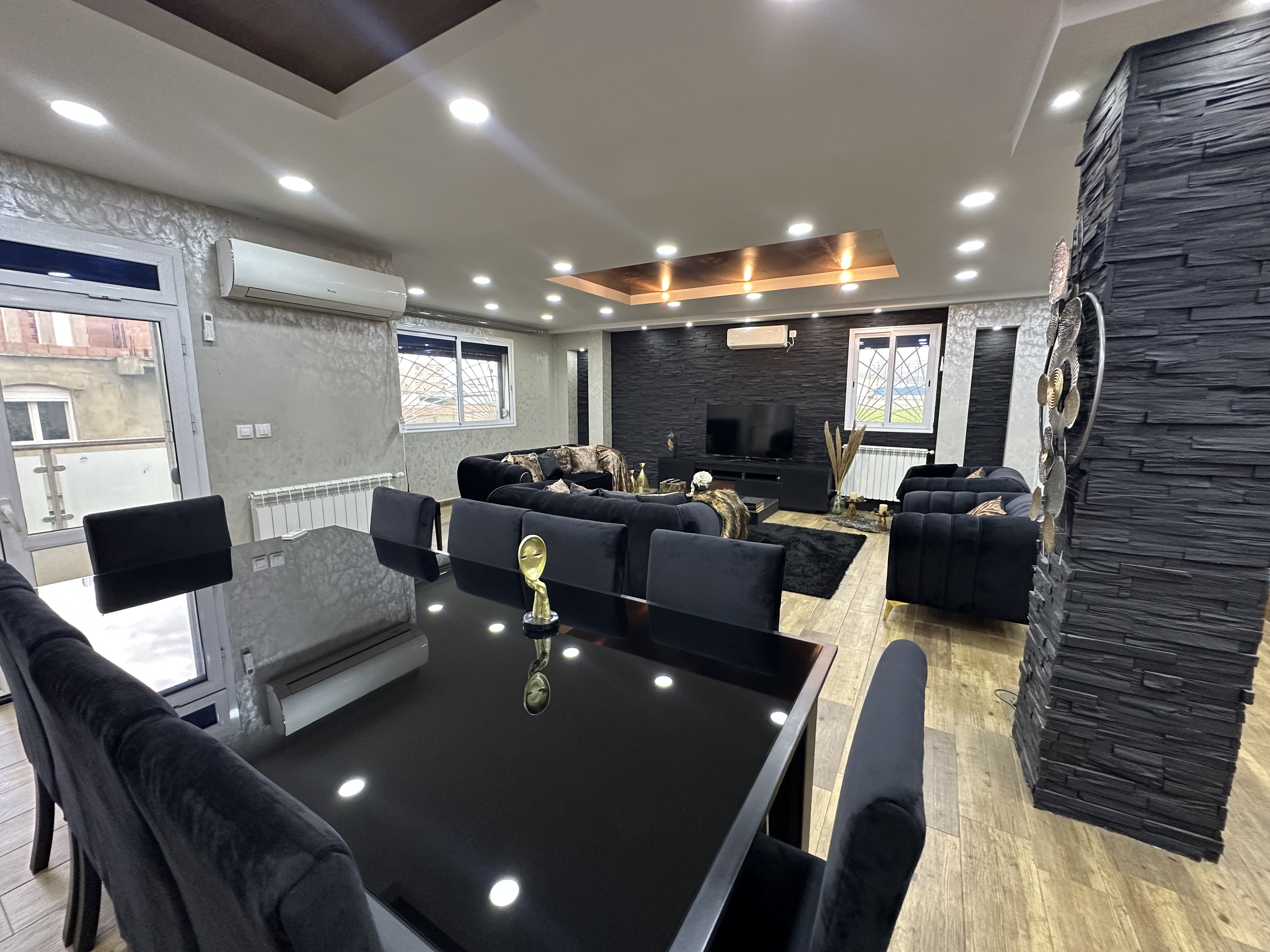 Luxury villa with heated swimming pool + gym for sale 🚨 📍 Hamadi Centre | 9.5 billion DZD 🇩🇿