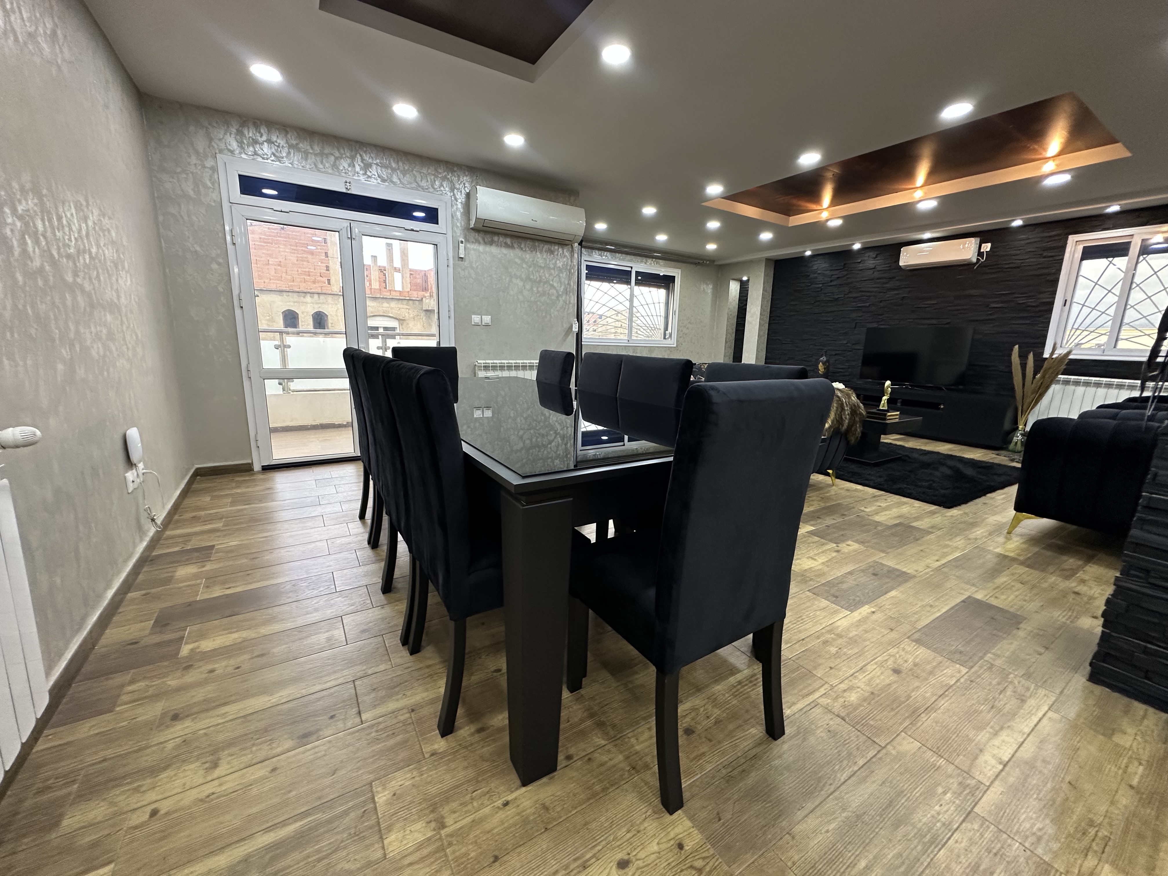 Luxury villa with heated swimming pool + gym for sale 🚨 📍 Hamadi Centre | 9.5 billion DZD 🇩🇿