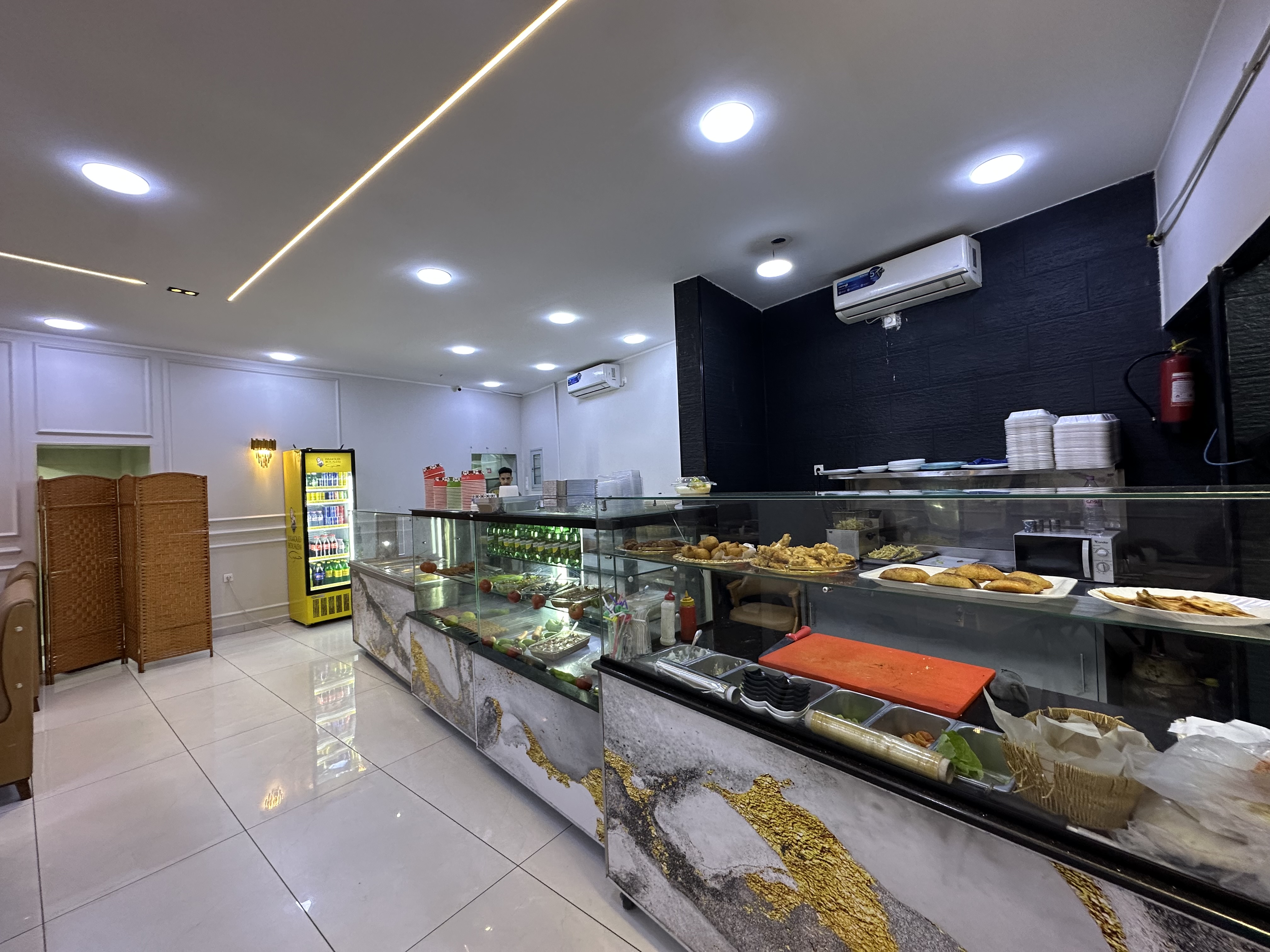 Fully Equipped Luxury Restaurant for Rent 🚨 El Achour, Algiers | 500,000 DZD �