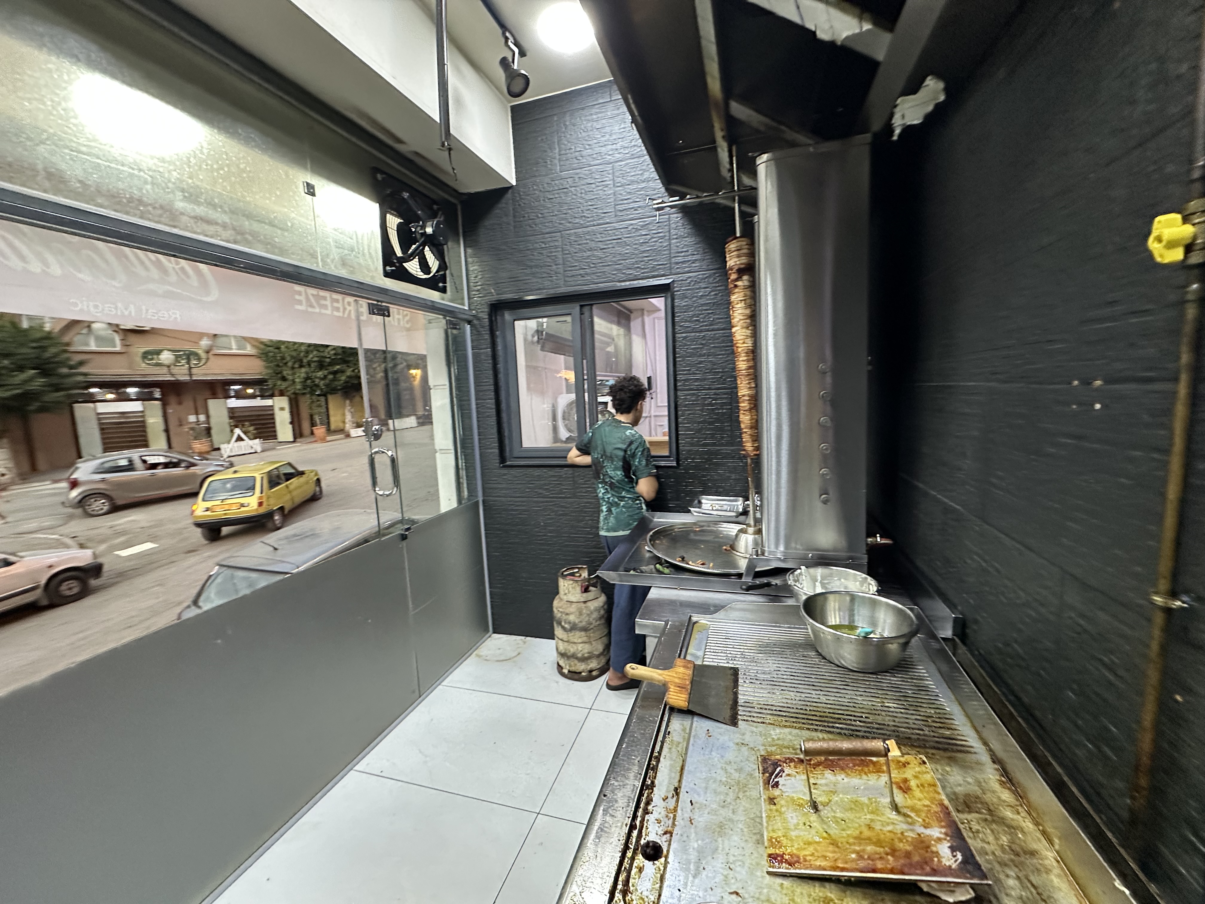 Fully Equipped Luxury Restaurant for Rent 🚨 El Achour, Algiers | 500,000 DZD �